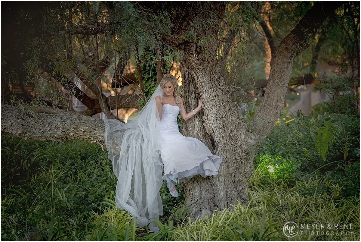 Leopards and Lace wedding photos